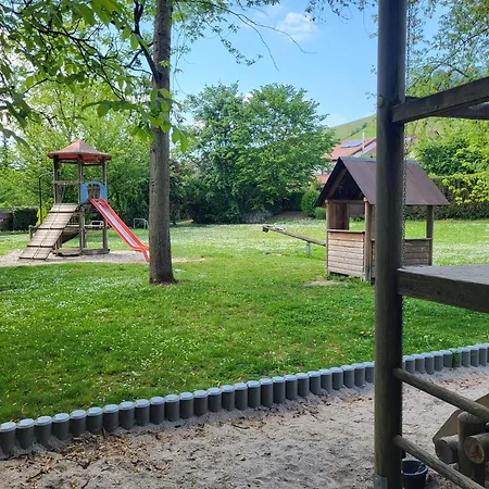 شقة Ferienapartment Schlummerhausen Fuer Bis Zu 5 Personen, Haustiere Willkommen Und Kostenfrei, Mit Einbaukueche, Wlan, Smart-tv, Alexa *